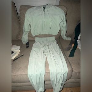 Forever 21 Light Green Women's Jogger Set
